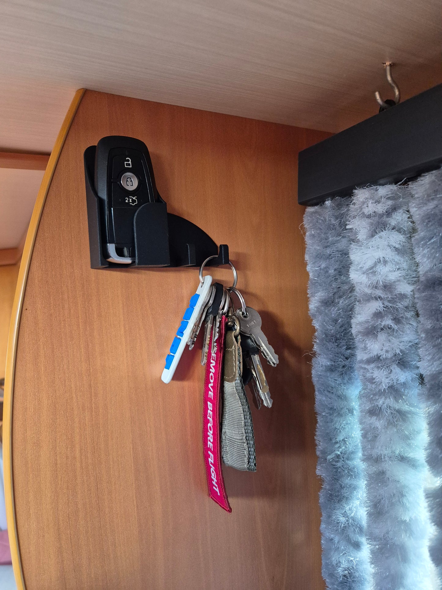 Schlüsselanhänger mit Haken für Van/Caravan für Wandmontage